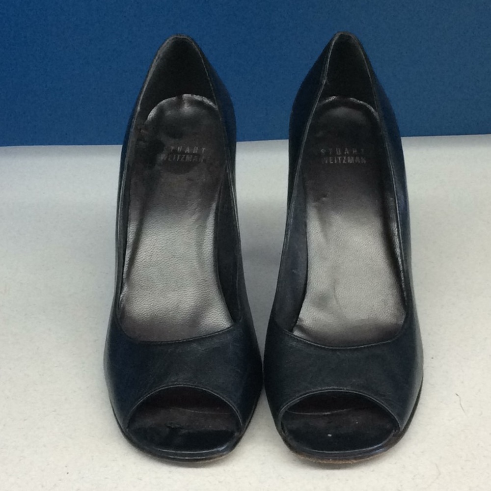 Black Heels - Picture 2 of 8